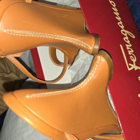 Vintage Authentic Salvatore Ferragamo Wedges - Picture 8 of 8
